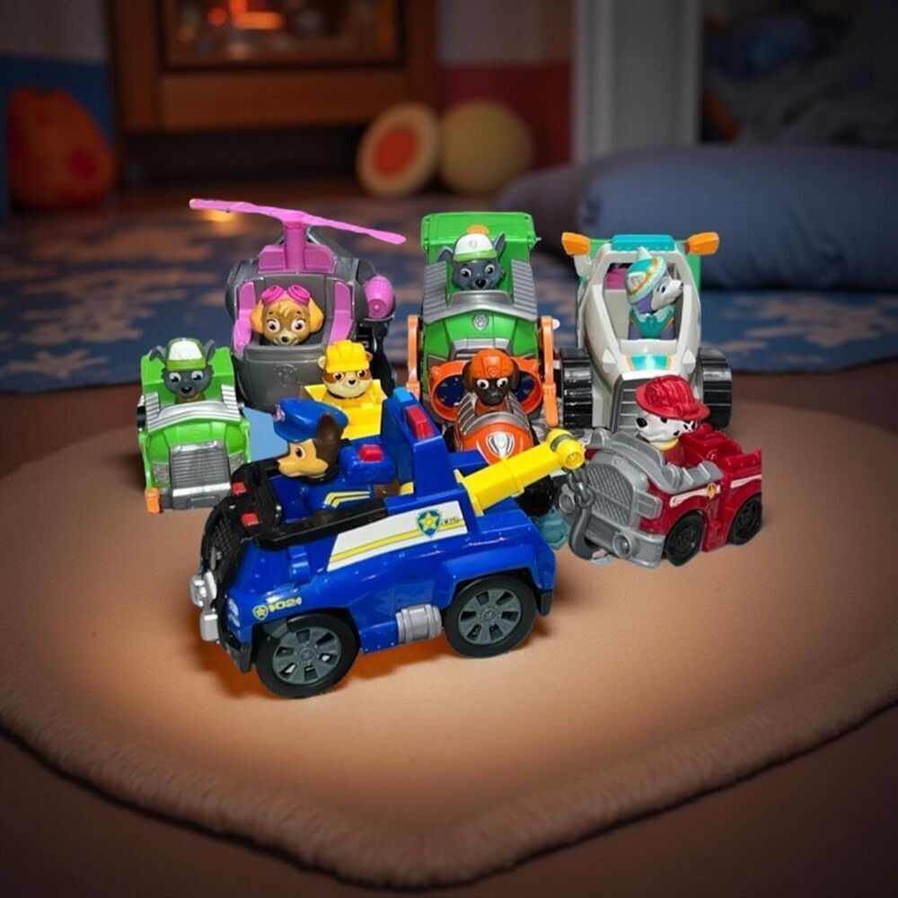 Paw Patrol Chase Tow Truck Everest Snowmobile Zuma Hoover Boat 8 Figures #3 - Picture 5 of 9
